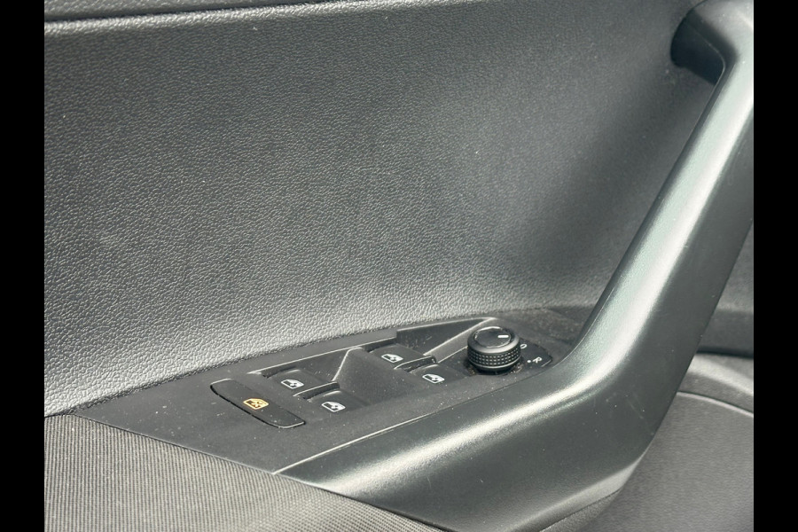 Volkswagen Polo 1.0 MPI Comfortline Volkswagen Polo 1.0 MPI Comfortline