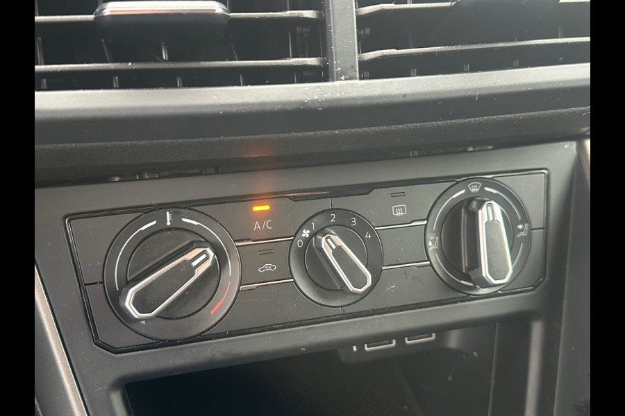 Volkswagen Polo 1.0 MPI Comfortline Volkswagen Polo 1.0 MPI Comfortline