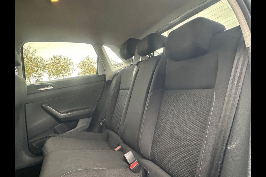 Volkswagen Polo 1.0 MPI Comfortline Volkswagen Polo 1.0 MPI Comfortline