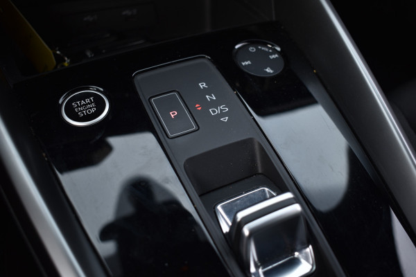 Audi A3 Sportback 40 TFSIe 204PK HYBRIDE S-TRONIC PRO-LINE NAVI/CAMERA/VIRTUAL