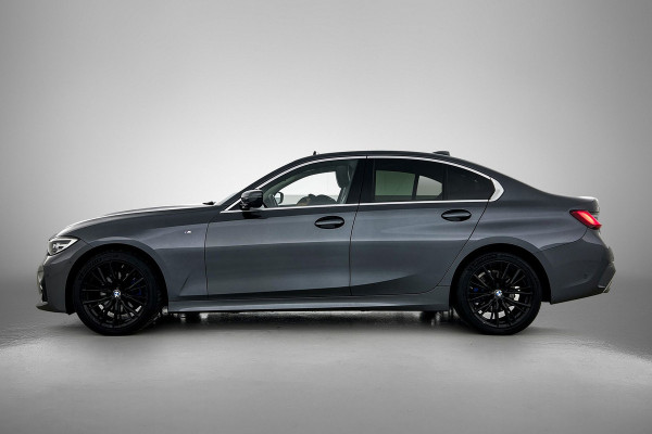 BMW 3-serie 320i M-sport xDrive High Executive(Panorama, StoelV, Carplay, Parkeersensoren, Navi, Camera, Adapt Cruise, Etc) BMW 3-serie 320i M-sport xDrive High Executive(Panorama, StoelV, Carplay, Parkeersensoren, Navi, Camera, Adapt Cruise, Etc)