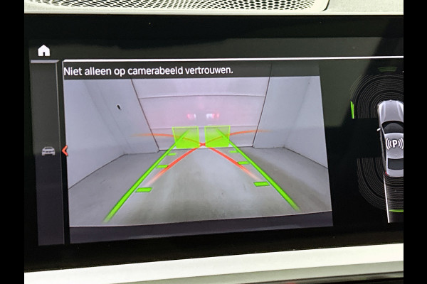 BMW 3-serie 320i M-sport xDrive High Executive(Panorama, StoelV, Carplay, Parkeersensoren, Navi, Camera, Adapt Cruise, Etc) BMW 3-serie 320i M-sport xDrive High Executive(Panorama, StoelV, Carplay, Parkeersensoren, Navi, Camera, Adapt Cruise, Etc)