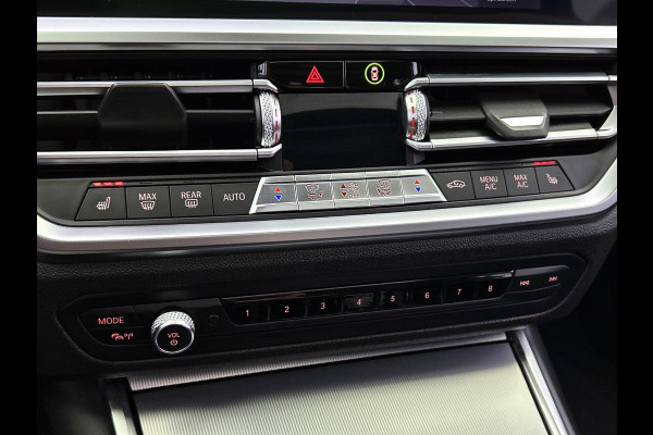 BMW 3-serie 320i M-sport xDrive High Executive(Panorama, StoelV, Carplay, Parkeersensoren, Navi, Camera, Adapt Cruise, Etc) BMW 3-serie 320i M-sport xDrive High Executive(Panorama, StoelV, Carplay, Parkeersensoren, Navi, Camera, Adapt Cruise, Etc)
