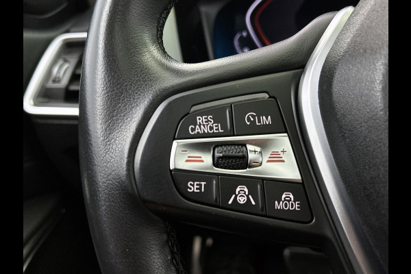 BMW 3-serie 320i M-sport xDrive High Executive(Panorama, StoelV, Carplay, Parkeersensoren, Navi, Camera, Adapt Cruise, Etc) BMW 3-serie 320i M-sport xDrive High Executive(Panorama, StoelV, Carplay, Parkeersensoren, Navi, Camera, Adapt Cruise, Etc)