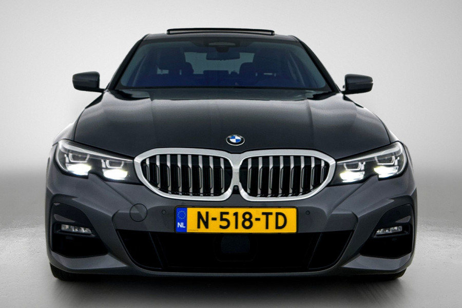 BMW 3-serie 320i M-sport xDrive High Executive(Panorama, StoelV, Carplay, Parkeersensoren, Navi, Camera, Adapt Cruise, Etc) BMW 3-serie 320i M-sport xDrive High Executive(Panorama, StoelV, Carplay, Parkeersensoren, Navi, Camera, Adapt Cruise, Etc)