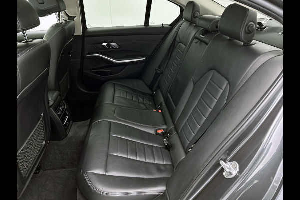 BMW 3-serie 320i M-sport xDrive High Executive(Panorama, StoelV, Carplay, Parkeersensoren, Navi, Camera, Adapt Cruise, Etc) BMW 3-serie 320i M-sport xDrive High Executive(Panorama, StoelV, Carplay, Parkeersensoren, Navi, Camera, Adapt Cruise, Etc)