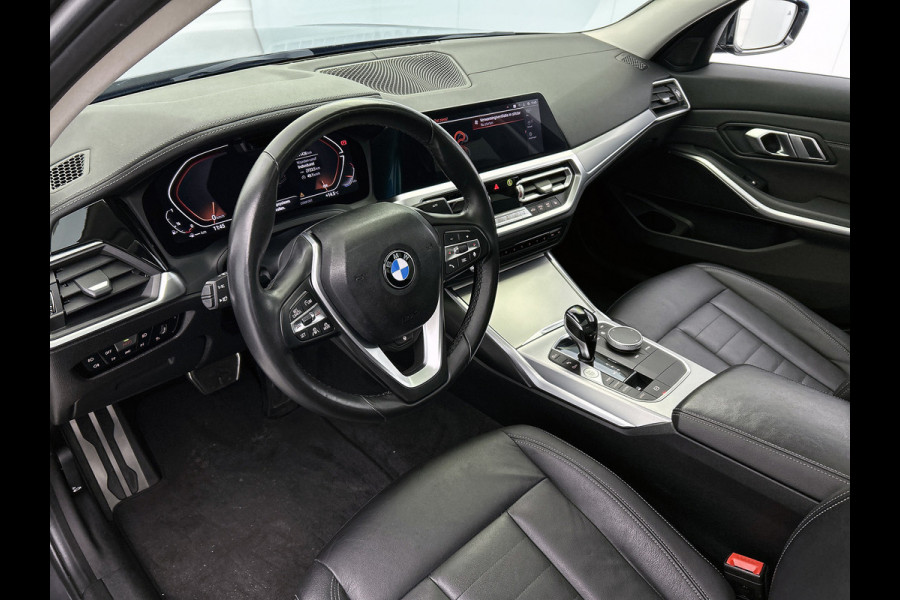 BMW 3-serie 320i M-sport xDrive High Executive(Panorama, StoelV, Carplay, Parkeersensoren, Navi, Camera, Adapt Cruise, Etc) BMW 3-serie 320i M-sport xDrive High Executive(Panorama, StoelV, Carplay, Parkeersensoren, Navi, Camera, Adapt Cruise, Etc)