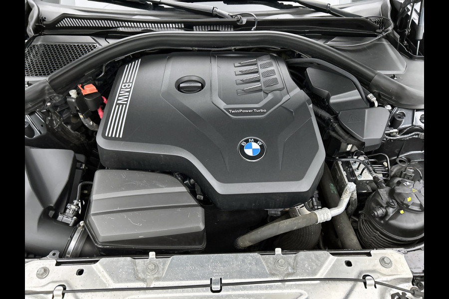 BMW 3-serie 320i M-sport xDrive High Executive(Panorama, StoelV, Carplay, Parkeersensoren, Navi, Camera, Adapt Cruise, Etc) BMW 3-serie 320i M-sport xDrive High Executive(Panorama, StoelV, Carplay, Parkeersensoren, Navi, Camera, Adapt Cruise, Etc)