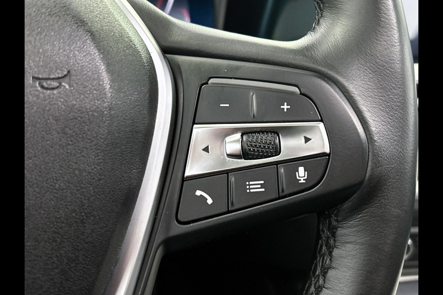 BMW 3-serie 320i M-sport xDrive High Executive(Panorama, StoelV, Carplay, Parkeersensoren, Navi, Camera, Adapt Cruise, Etc) BMW 3-serie 320i M-sport xDrive High Executive(Panorama, StoelV, Carplay, Parkeersensoren, Navi, Camera, Adapt Cruise, Etc)