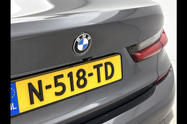 BMW 3-serie 320i M-sport xDrive High Executive(Panorama, StoelV, Carplay, Parkeersensoren, Navi, Camera, Adapt Cruise, Etc) BMW 3-serie 320i M-sport xDrive High Executive(Panorama, StoelV, Carplay, Parkeersensoren, Navi, Camera, Adapt Cruise, Etc)