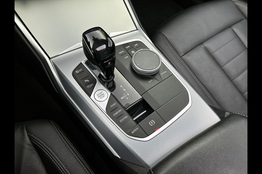 BMW 3-serie 320i M-sport xDrive High Executive(Panorama, StoelV, Carplay, Parkeersensoren, Navi, Camera, Adapt Cruise, Etc) BMW 3-serie 320i M-sport xDrive High Executive(Panorama, StoelV, Carplay, Parkeersensoren, Navi, Camera, Adapt Cruise, Etc)