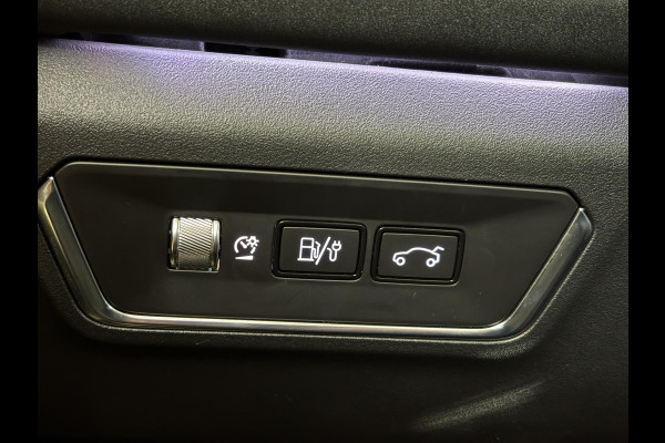 Lynk & Co 01 1.5 261 pk | PHEV | Zuid | 360 Camera | Adaptieve Cruise | Elek. Achterklep | Panorama dak | Stoelverwarming | 1.800kg Trekgewicht Lynk & Co 01 1.5 261 pk | PHEV | Zuid | 360 Camera | Adaptieve Cruise | Elek. Achterklep | Panorama dak | Stoelverwarming | 1.800kg Trekgewicht