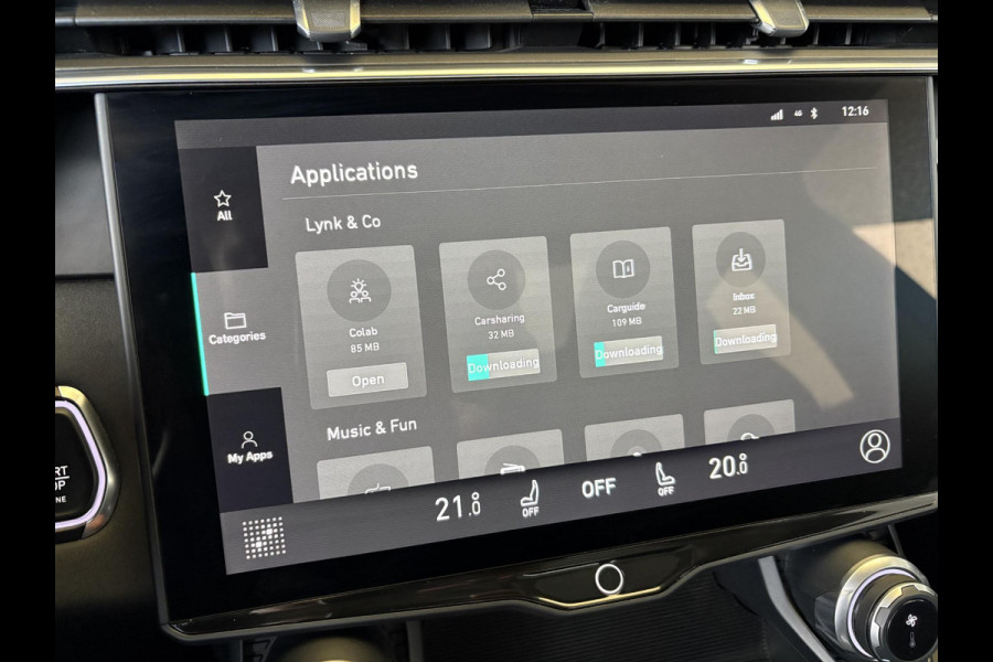 Lynk & Co 01 1.5 261 pk | PHEV | Zuid | 360 Camera | Adaptieve Cruise | Elek. Achterklep | Panorama dak | Stoelverwarming | 1.800kg Trekgewicht Lynk & Co 01 1.5 261 pk | PHEV | Zuid | 360 Camera | Adaptieve Cruise | Elek. Achterklep | Panorama dak | Stoelverwarming | 1.800kg Trekgewicht
