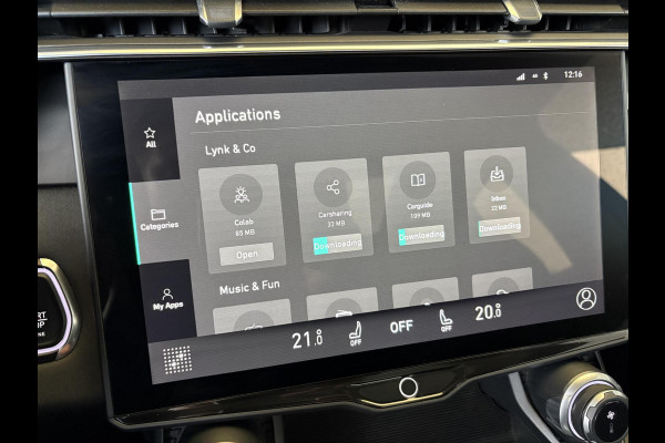 Lynk & Co 01 1.5 261 pk | PHEV | Zuid | 360 Camera | Adaptieve Cruise | Elek. Achterklep | Panorama dak | Stoelverwarming | 1.800kg Trekgewicht Lynk & Co 01 1.5 261 pk | PHEV | Zuid | 360 Camera | Adaptieve Cruise | Elek. Achterklep | Panorama dak | Stoelverwarming | 1.800kg Trekgewicht