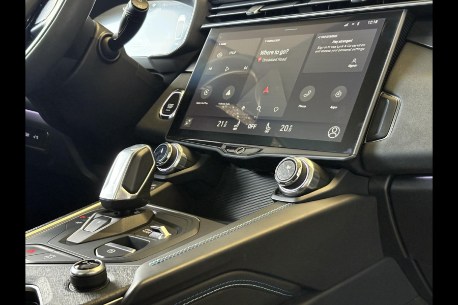 Lynk & Co 01 1.5 261 pk | PHEV | Zuid | 360 Camera | Adaptieve Cruise | Elek. Achterklep | Panorama dak | Stoelverwarming | 1.800kg Trekgewicht Lynk & Co 01 1.5 261 pk | PHEV | Zuid | 360 Camera | Adaptieve Cruise | Elek. Achterklep | Panorama dak | Stoelverwarming | 1.800kg Trekgewicht