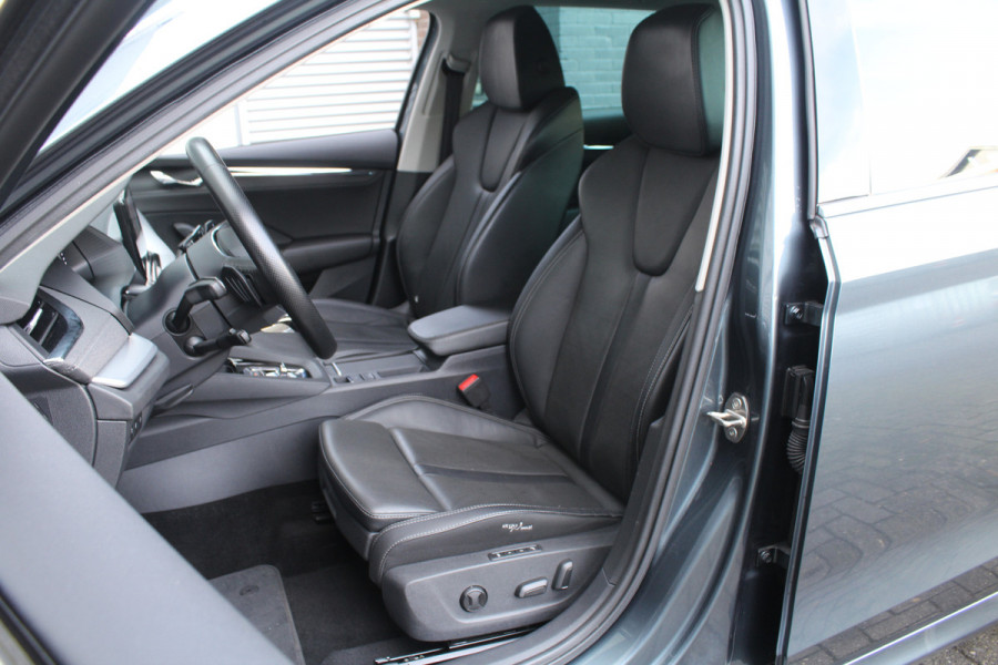 Škoda Octavia Combi 1.4 TSI 204pk iV PHEV Business Edition Plus Clima Cruise Navi Camera HUD 19"LMV El. Klep Škoda Octavia Combi 1.4 TSI 204pk iV PHEV Business Edition Plus Clima Cruise Navi Camera HUD 19"LMV El. Klep