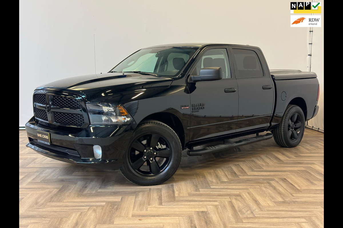 Dodge Ram 1500 CLASSIC 5.7 HEMI |6-PERS|NAP |NIEUWE AUTO |INRUIL MOGELIJK |DEALER ONDERHOUDEN Dodge Ram 1500 CLASSIC 5.7 HEMI |6-PERS|NAP |NIEUWE AUTO |INRUIL MOGELIJK |DEALER ONDERHOUDEN