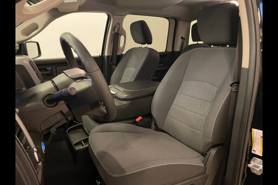 Dodge Ram 1500 CLASSIC 5.7 HEMI |6-PERS|NAP |NIEUWE AUTO |INRUIL MOGELIJK |DEALER ONDERHOUDEN