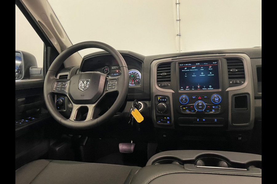 Dodge Ram 1500 CLASSIC 5.7 HEMI |6-PERS|NAP |NIEUWE AUTO |INRUIL MOGELIJK |DEALER ONDERHOUDEN