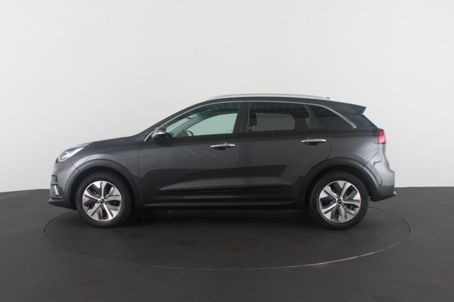 Kia e-Niro ExecutiveLine 64 kWh Leer/3-fase/schuifdak/JBL Audio