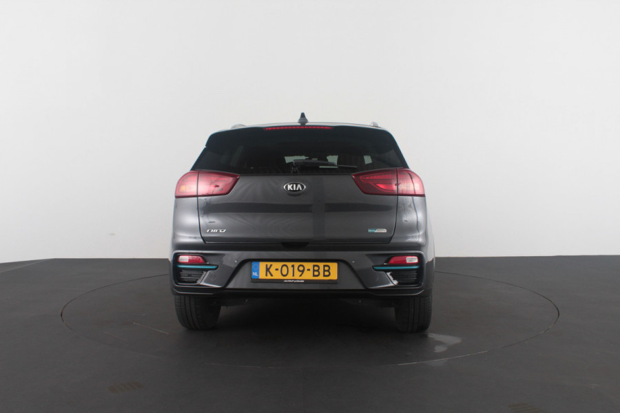Kia e-Niro ExecutiveLine 64 kWh Leer/3-fase/schuifdak/JBL Audio