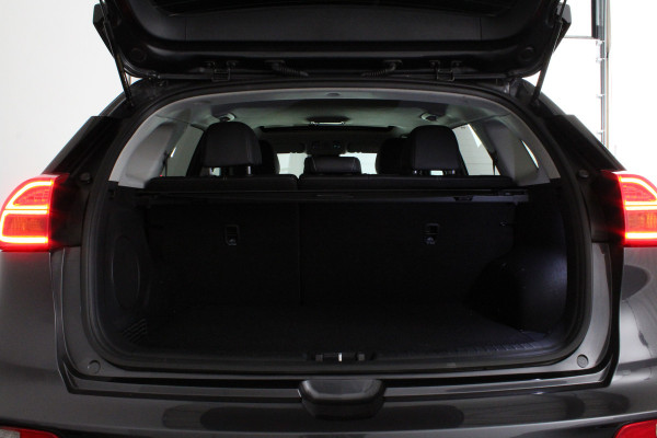 Kia e-Niro ExecutiveLine 64 kWh Leer/3-fase/schuifdak/JBL Audio