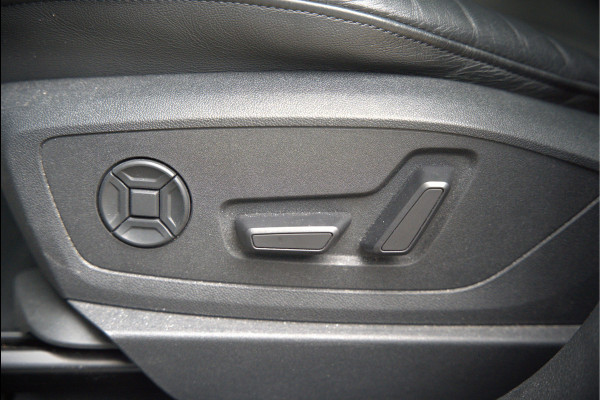 Audi e-tron Sportback 50 quattro S edition 71 kWh | S-Line | Black Edition | Panoramadak | Memory Seats | Luchtvering | Adaptive Cruise Control | Apple Carplay | Keyless | Matrix LED | Leder | Stoelverwarming | NAP | Audi e-tron Sportback 50 quattro S edition 71 kWh | S-Line | Black Edition | Panoramadak | Memory Seats | Luchtvering | Adaptive Cruise Control | Apple Carplay | Keyless | Matrix LED | Leder | Stoelverwarming | NAP |