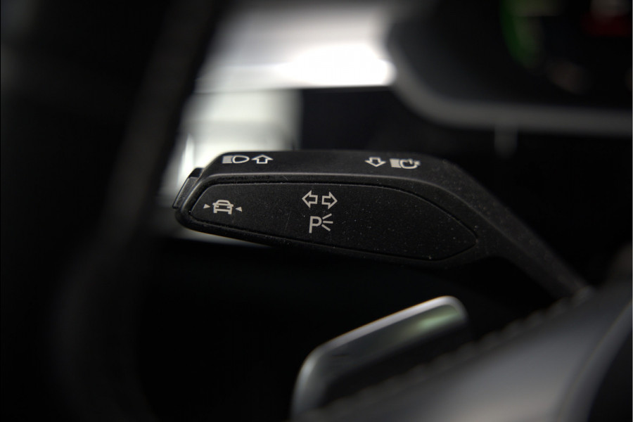 Audi e-tron Sportback 50 quattro S edition 71 kWh | S-Line | Black Edition | Panoramadak | Memory Seats | Luchtvering | Adaptive Cruise Control | Apple Carplay | Keyless | Matrix LED | Leder | Stoelverwarming | NAP | Audi e-tron Sportback 50 quattro S edition 71 kWh | S-Line | Black Edition | Panoramadak | Memory Seats | Luchtvering | Adaptive Cruise Control | Apple Carplay | Keyless | Matrix LED | Leder | Stoelverwarming | NAP |