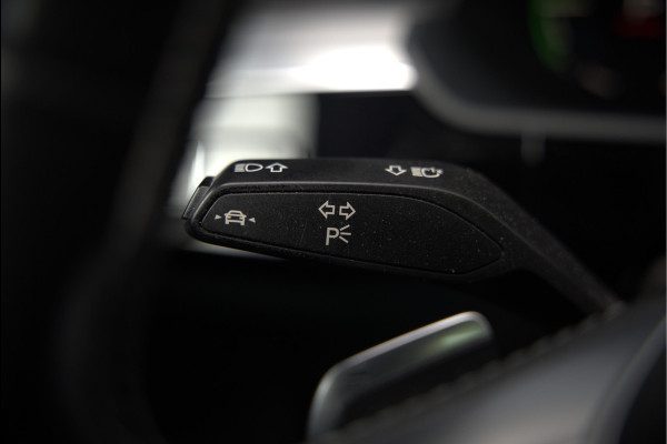 Audi e-tron Sportback 50 quattro S edition 71 kWh | S-Line | Black Edition | Panoramadak | Memory Seats | Luchtvering | Adaptive Cruise Control | Apple Carplay | Keyless | Matrix LED | Leder | Stoelverwarming | NAP | Audi e-tron Sportback 50 quattro S edition 71 kWh | S-Line | Black Edition | Panoramadak | Memory Seats | Luchtvering | Adaptive Cruise Control | Apple Carplay | Keyless | Matrix LED | Leder | Stoelverwarming | NAP |