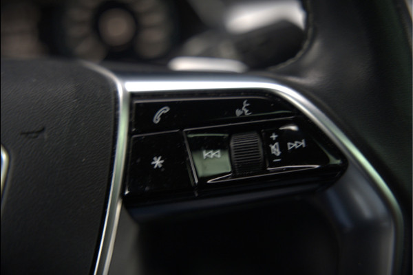 Audi e-tron Sportback 50 quattro S edition 71 kWh | S-Line | Black Edition | Panoramadak | Memory Seats | Luchtvering | Adaptive Cruise Control | Apple Carplay | Keyless | Matrix LED | Leder | Stoelverwarming | NAP | Audi e-tron Sportback 50 quattro S edition 71 kWh | S-Line | Black Edition | Panoramadak | Memory Seats | Luchtvering | Adaptive Cruise Control | Apple Carplay | Keyless | Matrix LED | Leder | Stoelverwarming | NAP |