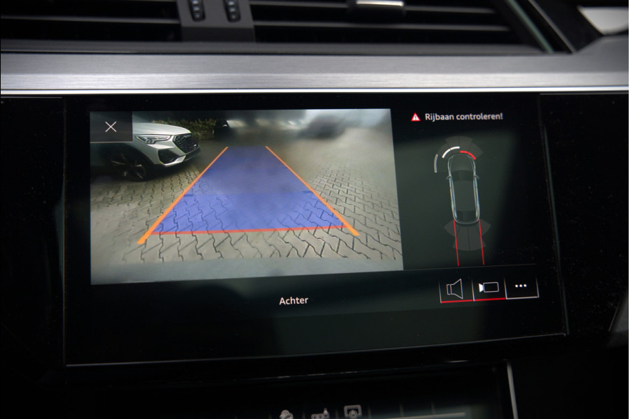 Audi e-tron Sportback 50 quattro S edition 71 kWh | S-Line | Black Edition | Panoramadak | Memory Seats | Luchtvering | Adaptive Cruise Control | Apple Carplay | Keyless | Matrix LED | Leder | Stoelverwarming | NAP | Audi e-tron Sportback 50 quattro S edition 71 kWh | S-Line | Black Edition | Panoramadak | Memory Seats | Luchtvering | Adaptive Cruise Control | Apple Carplay | Keyless | Matrix LED | Leder | Stoelverwarming | NAP |
