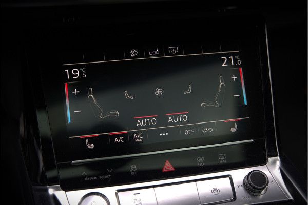 Audi e-tron Sportback 50 quattro S edition 71 kWh | S-Line | Black Edition | Panoramadak | Memory Seats | Luchtvering | Adaptive Cruise Control | Apple Carplay | Keyless | Matrix LED | Leder | Stoelverwarming | NAP | Audi e-tron Sportback 50 quattro S edition 71 kWh | S-Line | Black Edition | Panoramadak | Memory Seats | Luchtvering | Adaptive Cruise Control | Apple Carplay | Keyless | Matrix LED | Leder | Stoelverwarming | NAP |