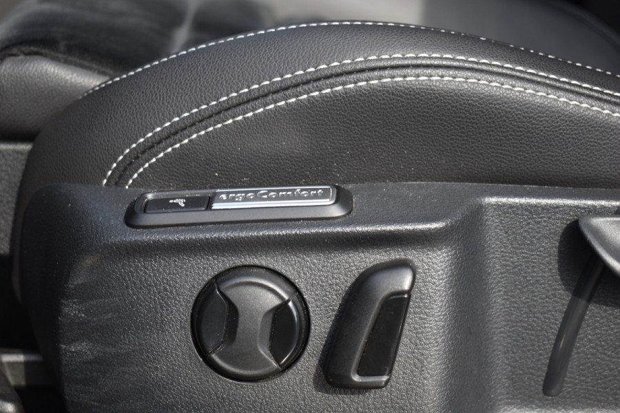 Volkswagen Passat Variant 218PK DSG HYBRID GTE BUSINESS TREKHAAK/IQ-LIGHT/VIRTUAL/LEDER