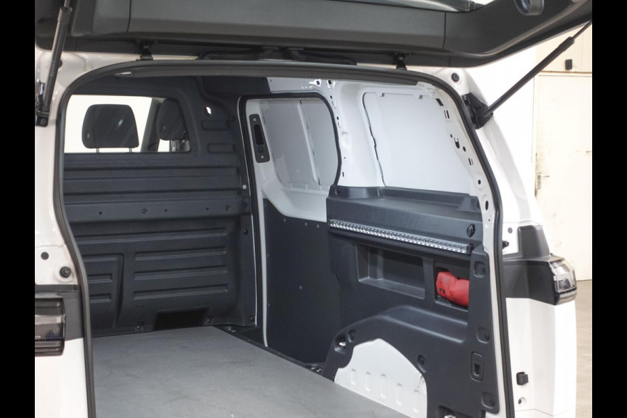 Volkswagen ID. Buzz Cargo 77 kWh 204pk Airco Climate control  Cruise control ACC Carplay Trekhaak  LED Volkswagen ID. Buzz Cargo 77 kWh 204pk Airco Climate control  Cruise control ACC Carplay Trekhaak  LED