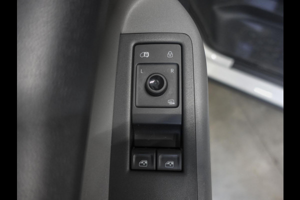 Volkswagen ID. Buzz Cargo 77 kWh 204pk Airco Climate control  Cruise control ACC Carplay Trekhaak  LED Volkswagen ID. Buzz Cargo 77 kWh 204pk Airco Climate control  Cruise control ACC Carplay Trekhaak  LED