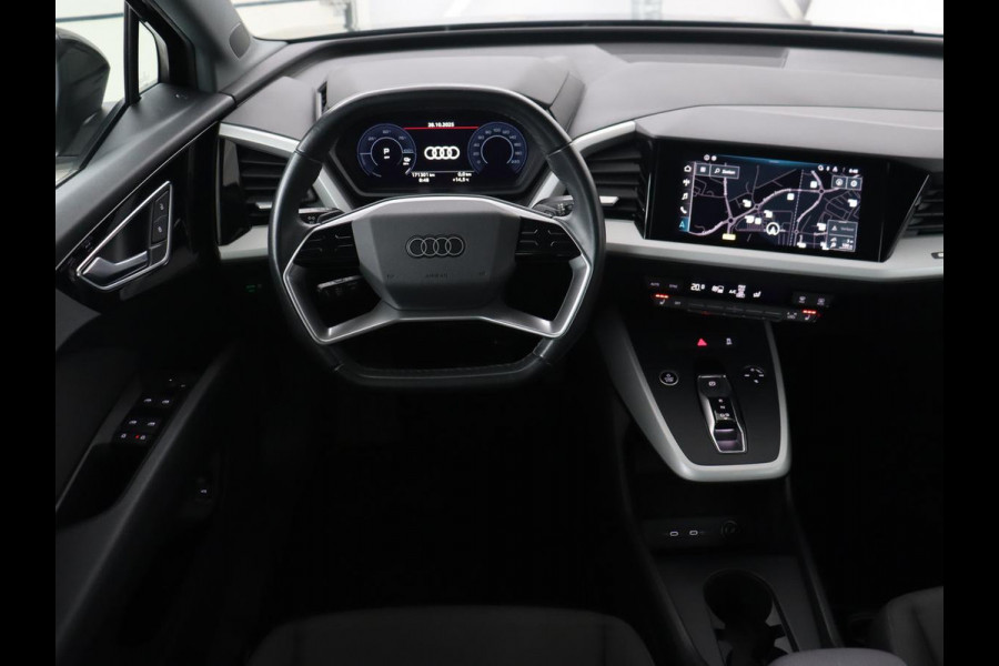 Audi Q4 e-tron 40 Launch Edition 77 kWh | Trekhaak | Warmtepomp | Stoelverwarming | Adaptive cruise | Camera | Carplay | Navigatie | Full LED | Virtual Cockpit