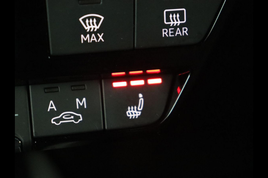 Audi Q4 e-tron 40 Launch Edition 77 kWh | Trekhaak | Warmtepomp | Stoelverwarming | Adaptive cruise | Camera | Carplay | Navigatie | Full LED | Virtual Cockpit