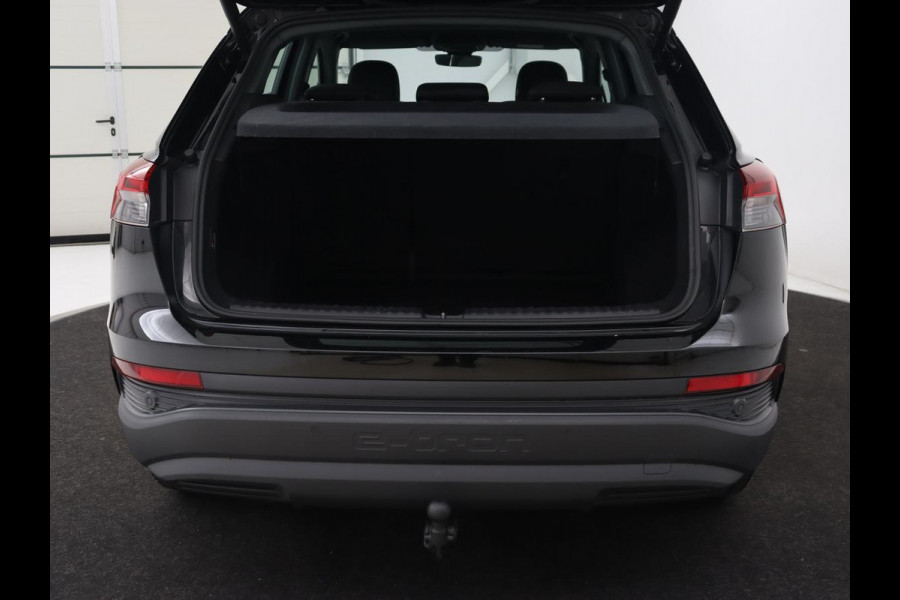 Audi Q4 e-tron 40 Launch Edition 77 kWh | Trekhaak | Warmtepomp | Stoelverwarming | Adaptive cruise | Camera | Carplay | Navigatie | Full LED | Virtual Cockpit