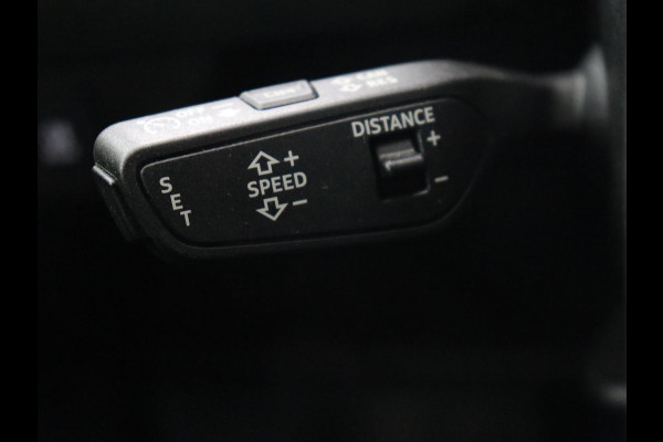 Audi Q4 e-tron 40 Launch Edition 77 kWh | Trekhaak | Warmtepomp | Stoelverwarming | Adaptive cruise | Camera | Carplay | Navigatie | Full LED | Virtual Cockpit