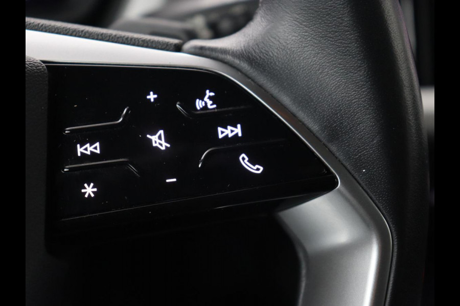 Audi Q4 e-tron 40 Launch Edition 77 kWh | Trekhaak | Warmtepomp | Stoelverwarming | Adaptive cruise | Camera | Carplay | Navigatie | Full LED | Virtual Cockpit
