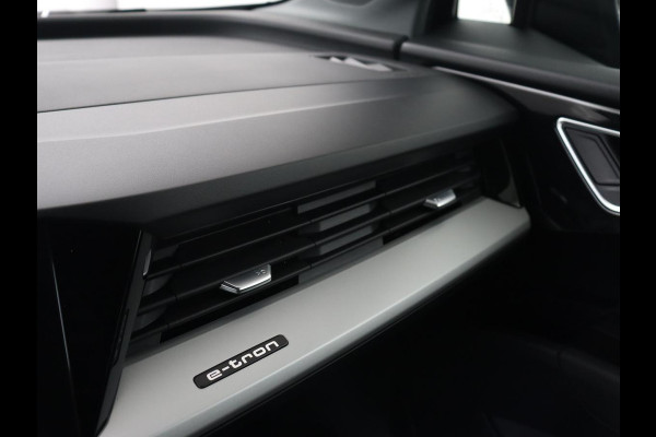 Audi Q4 e-tron 40 Launch Edition 77 kWh | Trekhaak | Warmtepomp | Stoelverwarming | Adaptive cruise | Camera | Carplay | Navigatie | Full LED | Virtual Cockpit