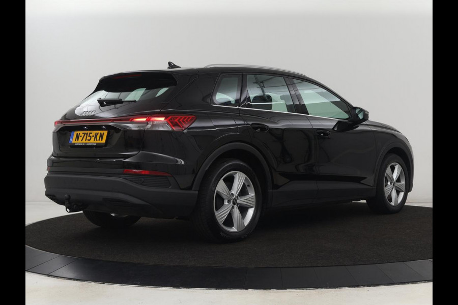 Audi Q4 e-tron 40 Launch Edition 77 kWh | Trekhaak | Warmtepomp | Stoelverwarming | Adaptive cruise | Camera | Carplay | Navigatie | Full LED | Virtual Cockpit