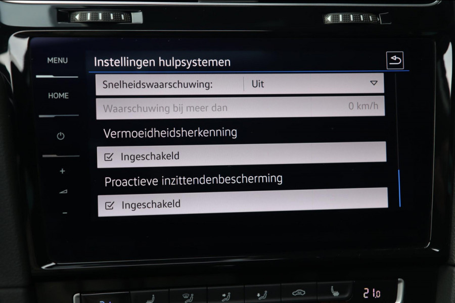 Volkswagen Golf 1.4 TSI PHEV GTE / PANODAK / KEYLESS / ACC / CAMERA / DODEHOEK Volkswagen Golf 1.4 TSI PHEV GTE / PANODAK / KEYLESS / ACC / CAMERA / DODEHOEK