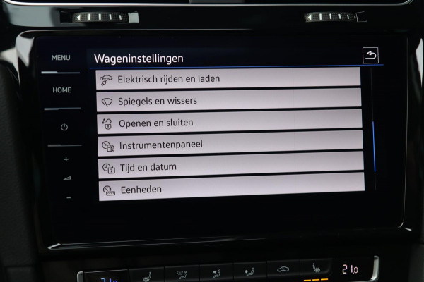 Volkswagen Golf 1.4 TSI PHEV GTE / PANODAK / KEYLESS / ACC / CAMERA / DODEHOEK Volkswagen Golf 1.4 TSI PHEV GTE / PANODAK / KEYLESS / ACC / CAMERA / DODEHOEK
