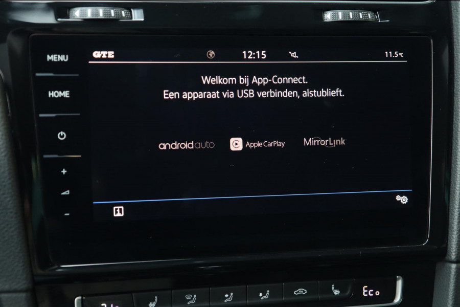 Volkswagen Golf 1.4 TSI PHEV GTE / PANODAK / KEYLESS / ACC / CAMERA / DODEHOEK Volkswagen Golf 1.4 TSI PHEV GTE / PANODAK / KEYLESS / ACC / CAMERA / DODEHOEK