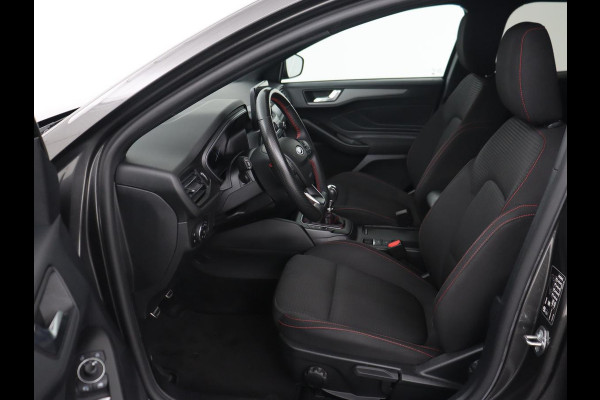 Ford Focus 1.0 EcoBoost Hybrid ST Line Style | Stoel & stuurverwarming | Camera | Park Assist | Carplay | Full LED | Navigatie | Keyless | Climate control Ford Focus 1.0 EcoBoost Hybrid ST Line Style | Stoel & stuurverwarming | Camera | Park Assist | Carplay | Full LED | Navigatie | Keyless | Climate control