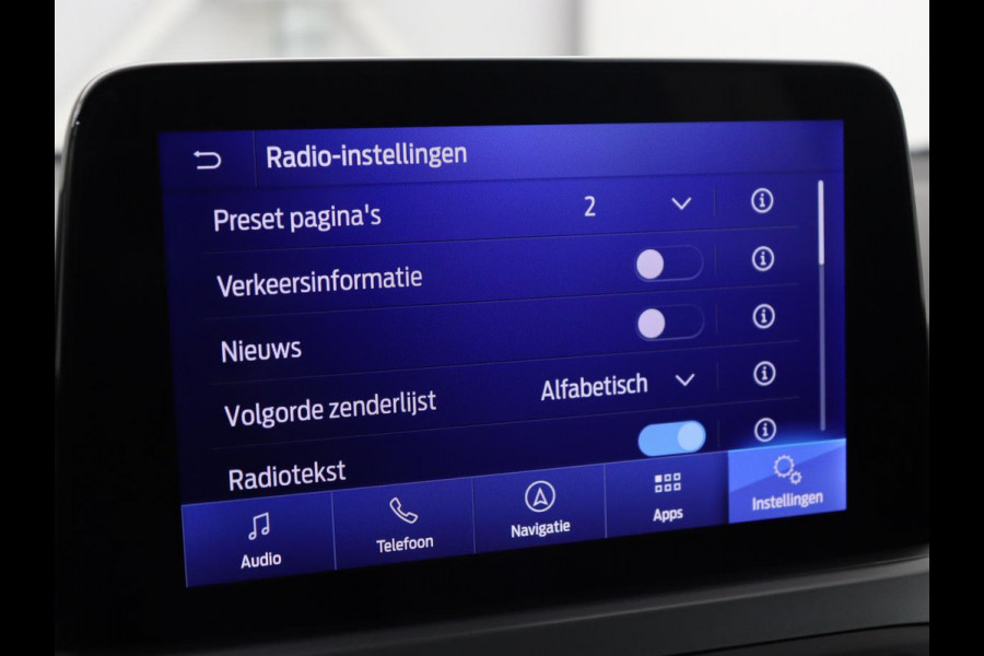 Ford Focus 1.0 EcoBoost Hybrid ST Line Style | Stoel & stuurverwarming | Camera | Park Assist | Carplay | Full LED | Navigatie | Keyless | Climate control Ford Focus 1.0 EcoBoost Hybrid ST Line Style | Stoel & stuurverwarming | Camera | Park Assist | Carplay | Full LED | Navigatie | Keyless | Climate control