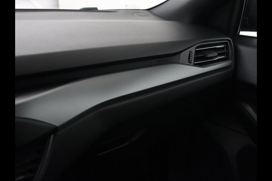 Ford Focus 1.0 EcoBoost Hybrid ST Line Style | Stoel & stuurverwarming | Camera | Park Assist | Carplay | Full LED | Navigatie | Keyless | Climate control Ford Focus 1.0 EcoBoost Hybrid ST Line Style | Stoel & stuurverwarming | Camera | Park Assist | Carplay | Full LED | Navigatie | Keyless | Climate control