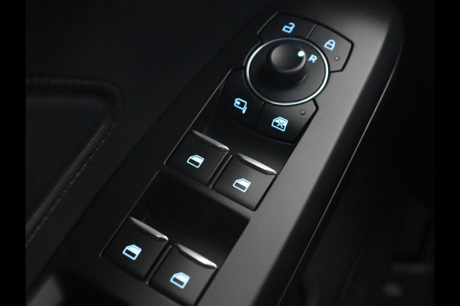 Ford Focus 1.0 EcoBoost Hybrid ST Line Style | Stoel & stuurverwarming | Camera | Park Assist | Carplay | Full LED | Navigatie | Keyless | Climate control Ford Focus 1.0 EcoBoost Hybrid ST Line Style | Stoel & stuurverwarming | Camera | Park Assist | Carplay | Full LED | Navigatie | Keyless | Climate control