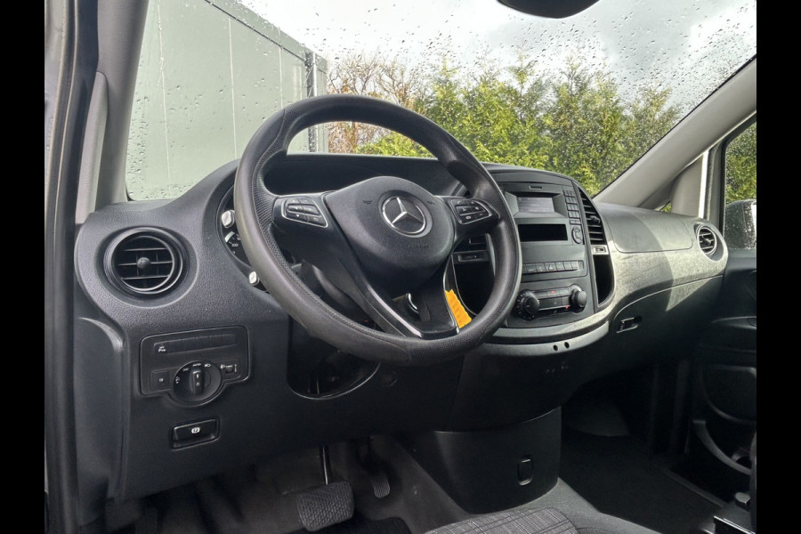 Mercedes-Benz Vito 114 CDI 136 PK AUTOMAAT / L2H1 / 1e EIG. / TREKHAAK / AIRCO / CRUISE / BLUETOOTH / PDC Mercedes-Benz Vito 114 CDI 136 PK AUTOMAAT / L2H1 / 1e EIG. / TREKHAAK / AIRCO / CRUISE / BLUETOOTH / PDC